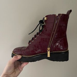 Almost new . Michael Kors shoes